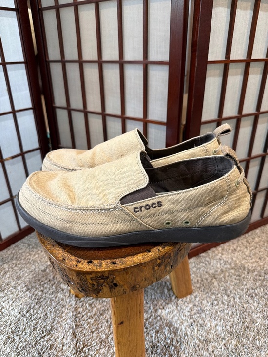 Crocs Men Walu Tan Slip On canvas Loafers sz 13